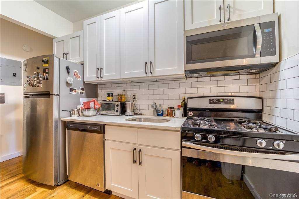 House in New York, New York, United States 5 - 18455524