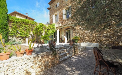House in Centre Ville, Laudun-l'Ardoise, France 1