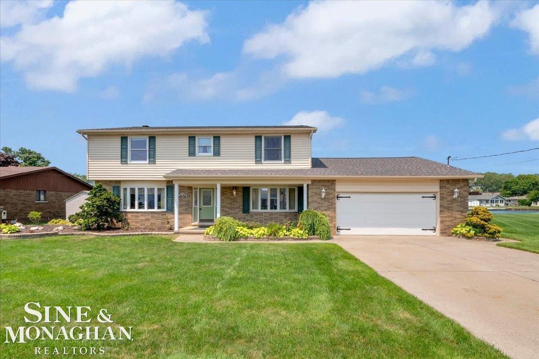 House in Clay Township, Michigan, United States 1 - 18466395
