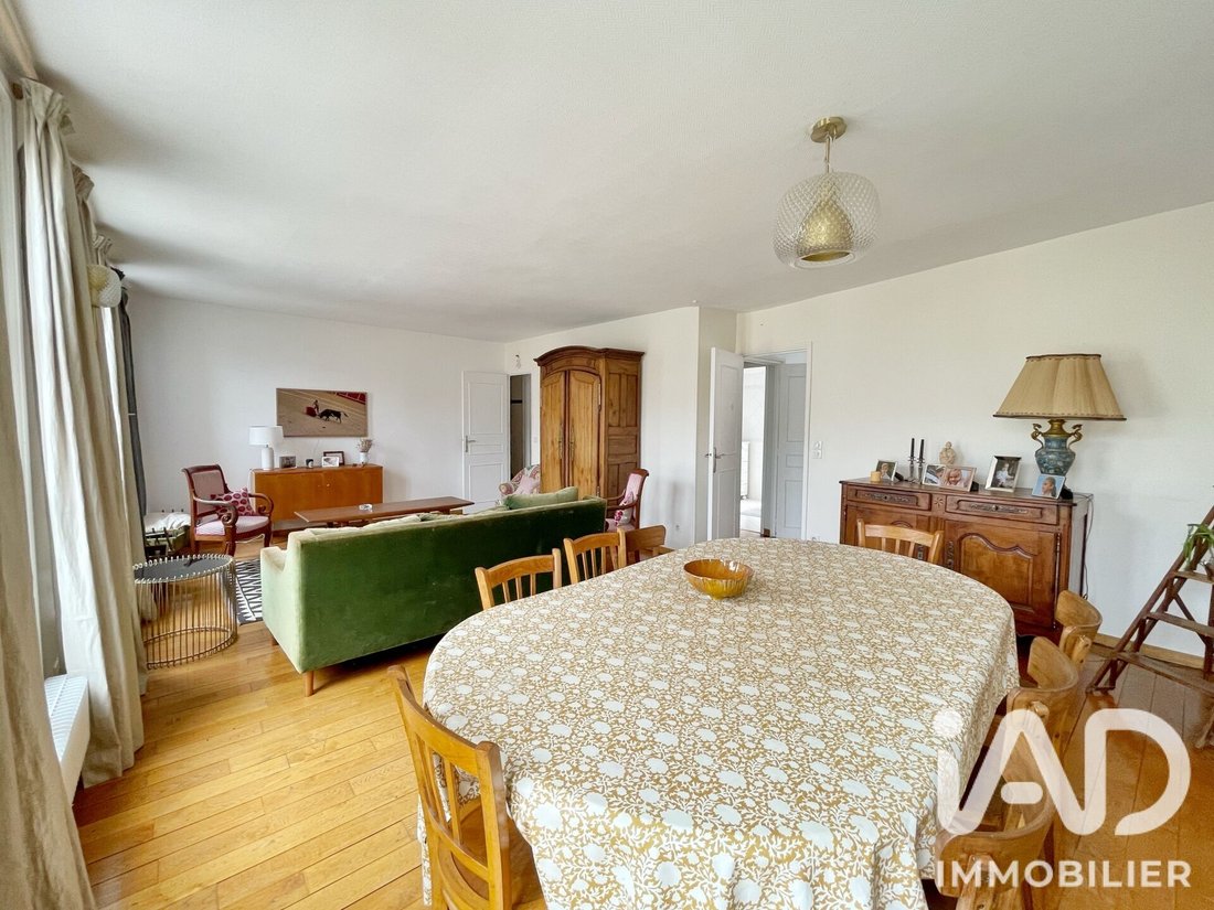 Andere in Compiegne, Nordfrankreich, Frankreich 4 - 18462075