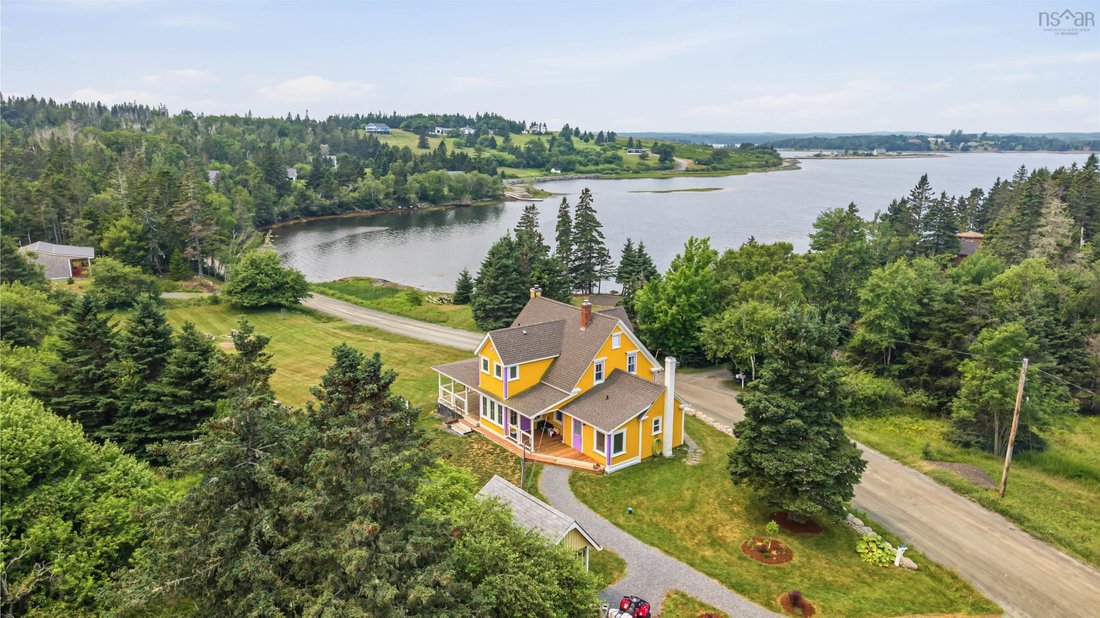 House in Lunenburg, Nova Scotia, Canada 2 - 18459976