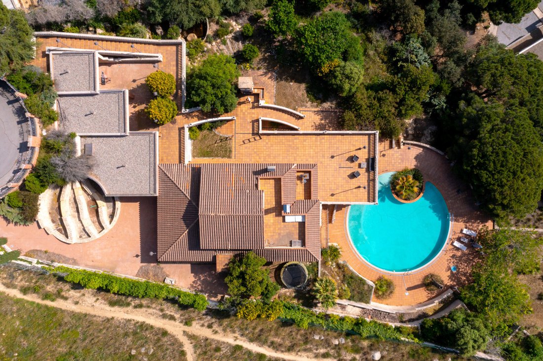 House in Alella, Catalonia, Spain 2 - 18471379