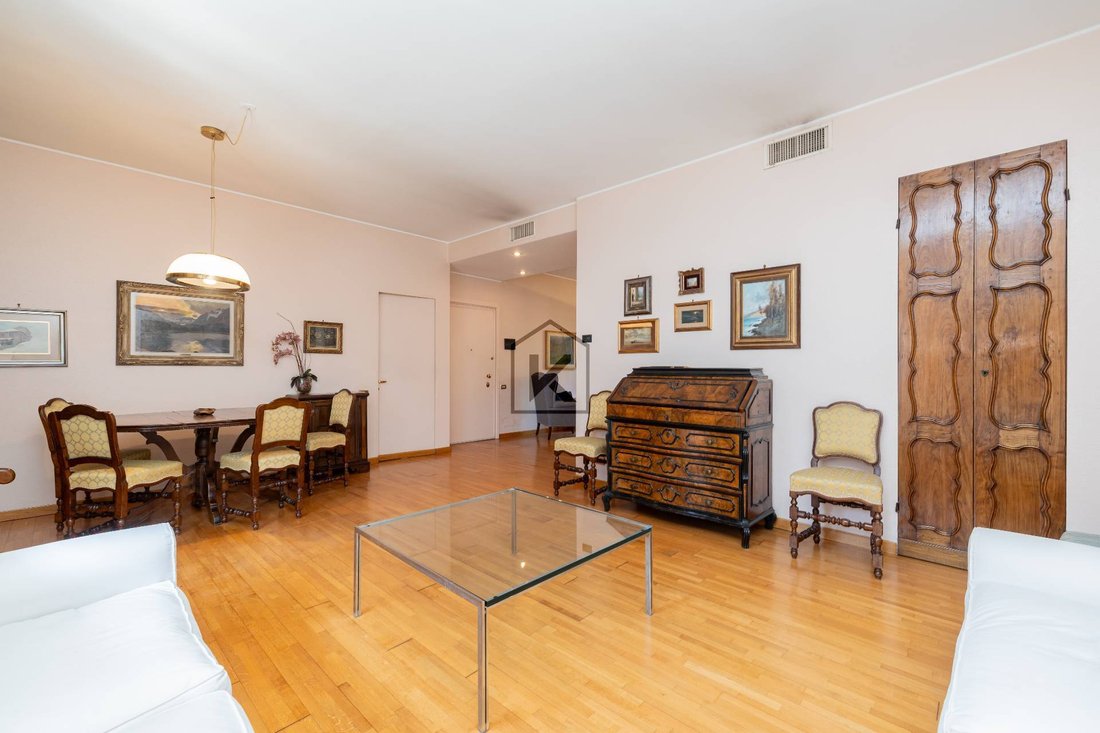 Apartment in Udine, Milan, Italy 3 - 18464893