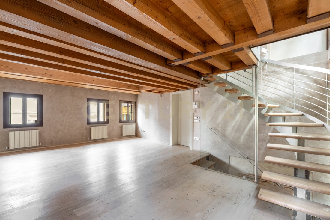 Apartment in Piazza Del Grano - Maggiore, Treviso, Italy 2 - 18456020