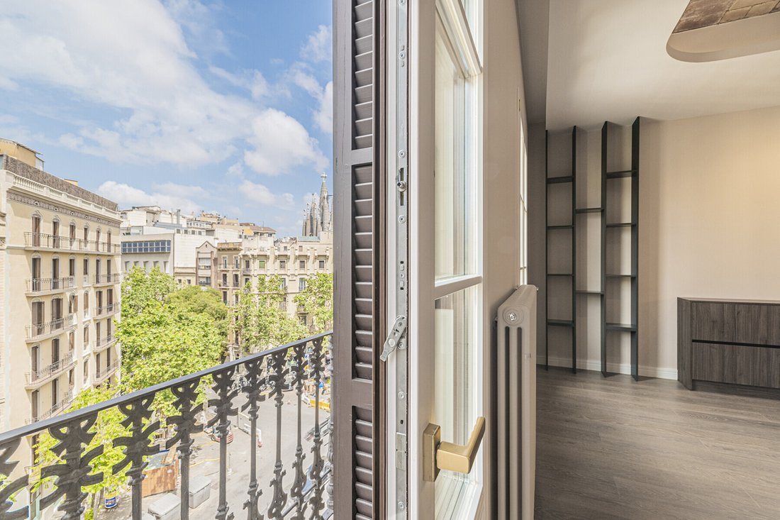 Apartment in Eixample, Barcelona, Spain 5 - 18471366