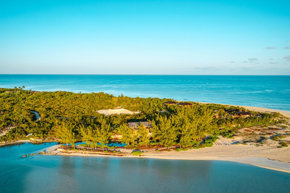 House in Sandy Point, Caicos Islands, Turks and Caicos Islands 1 - 18448571