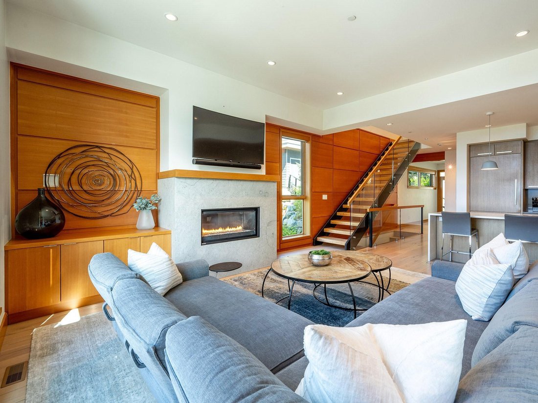 House in Whistler, British Columbia, Canada 3 - 18465023