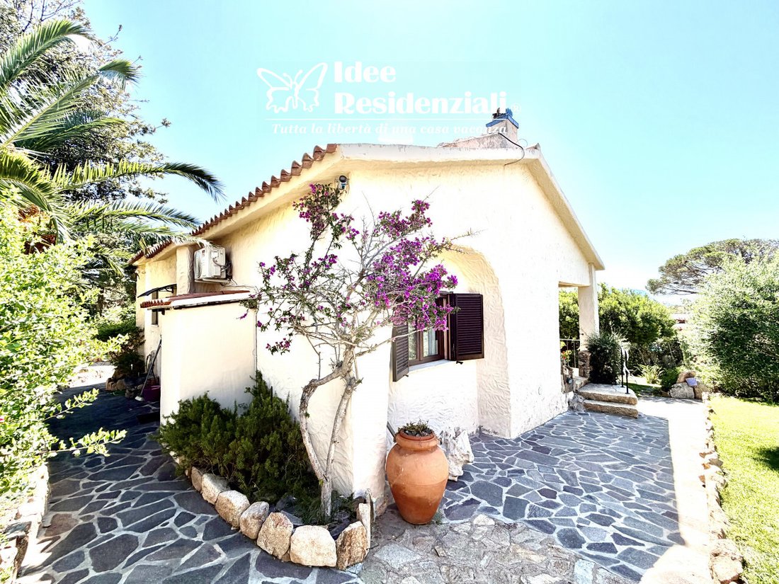 Villa in Golfo Aranci, Sardinia, Italy 1 - 18471409