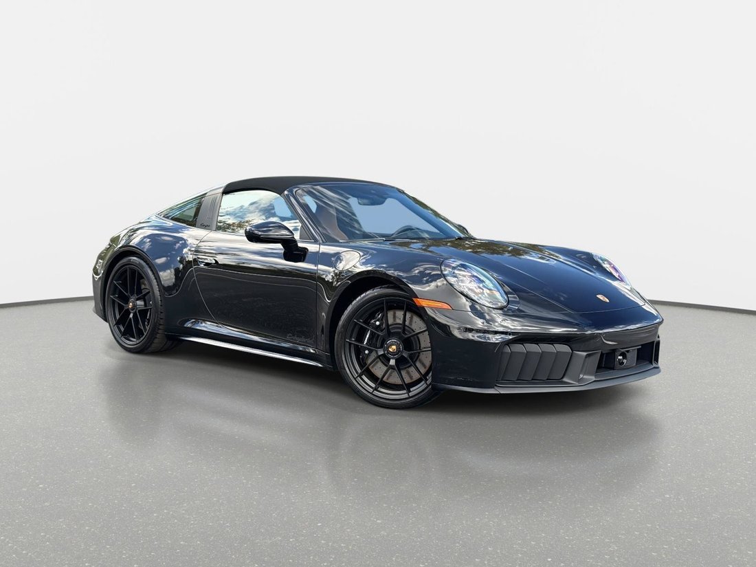 Coupe in Pompano Beach, FL, United States 1 - 17091141