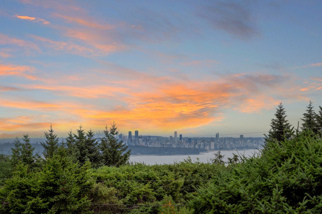House in West Vancouver, British Columbia, Canada 2 - 18457230