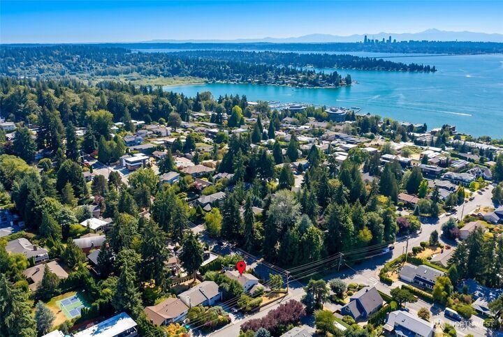 House in Kirkland, Washington, United States 2 - 18465115