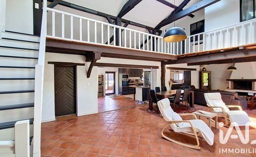 House in Saugnac-et-Muret, Nouvelle-Aquitaine, France 1