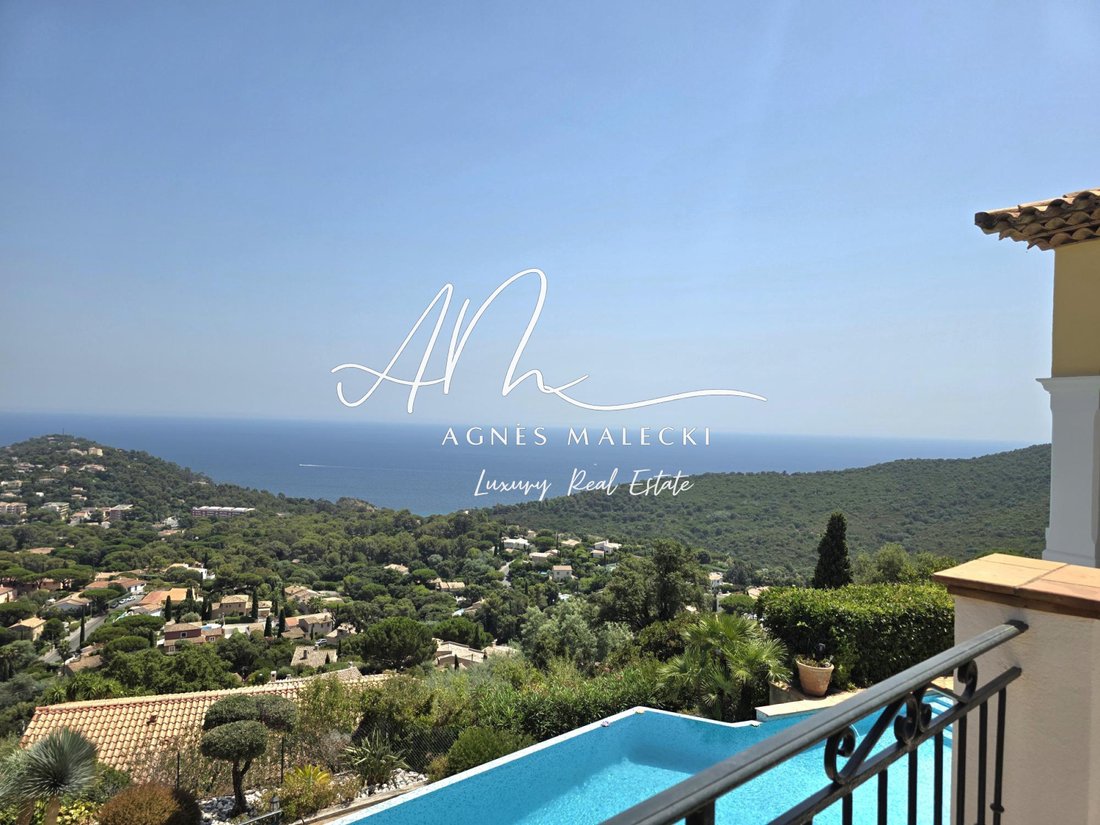 Estate in Nord, Cavalaire-sur-Mer, France 5 - 18468019