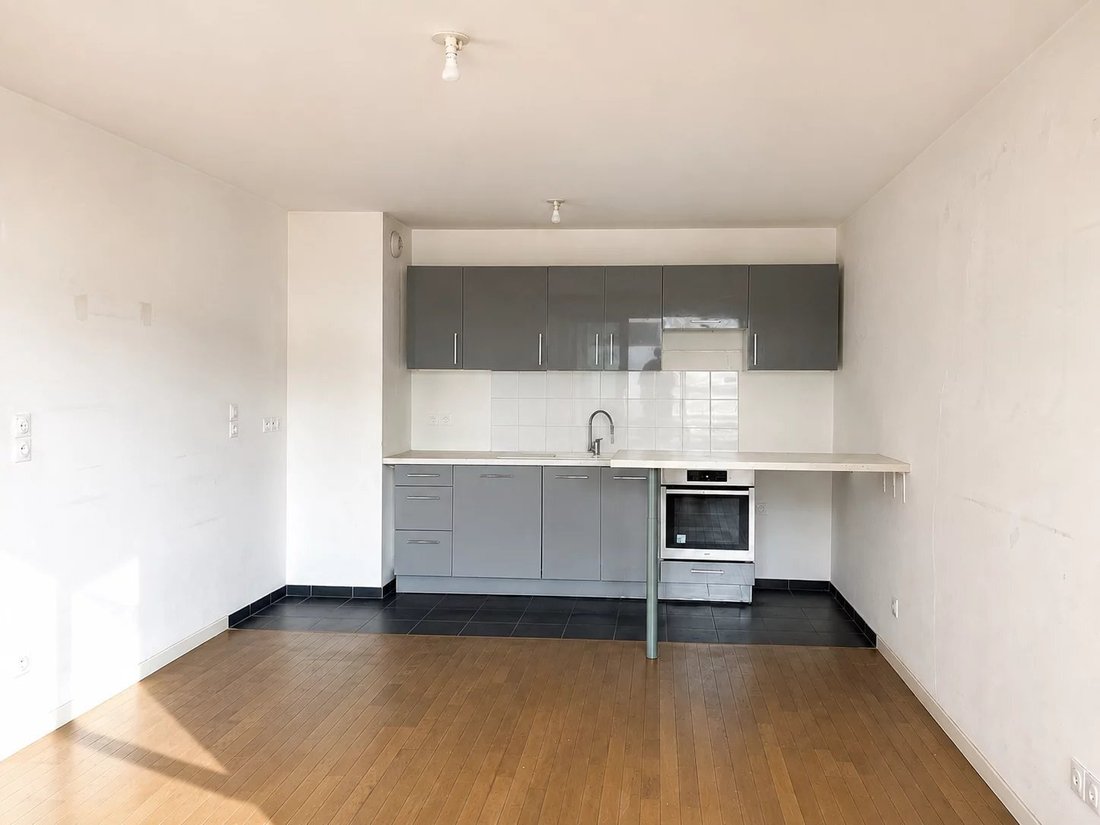 Apartment in Vincennes, Ile-de-France, France 1 - 18457538