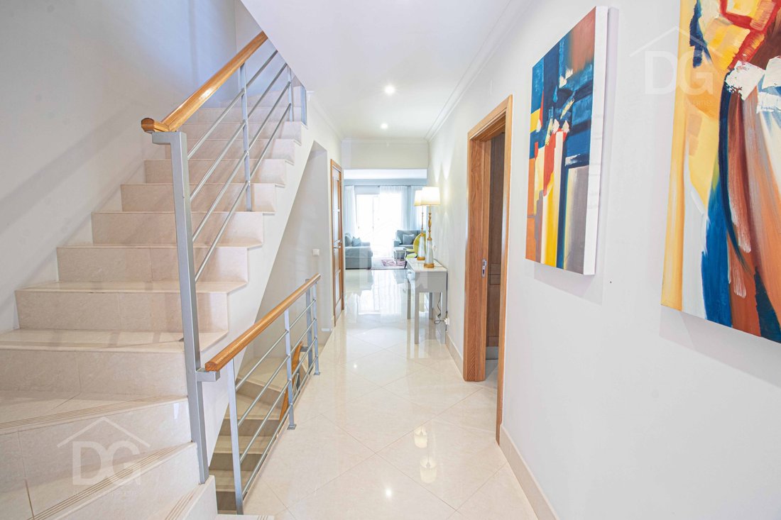 House in Quarteira, Algarve, Portugal 3 - 18456947