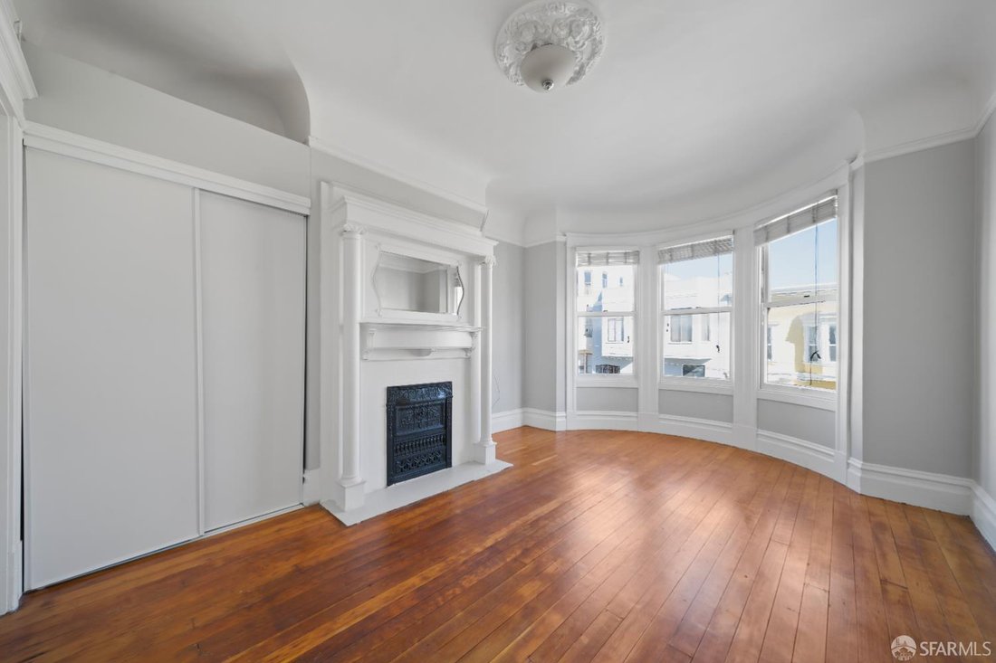 San Francisco, California, United States 5 - 18455886