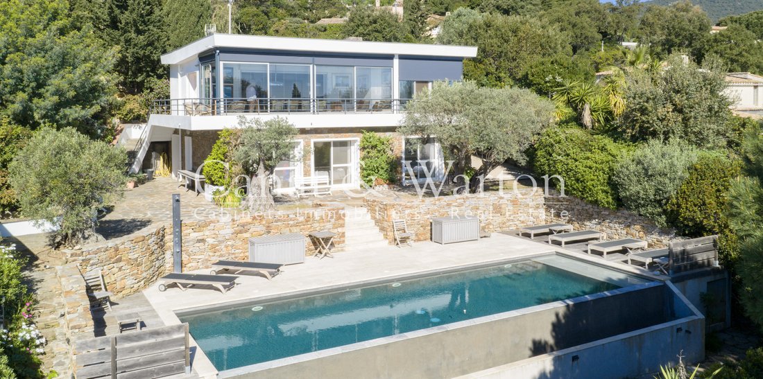 Villa in Sud, Cavalaire-sur-Mer, France 1 - 17341786