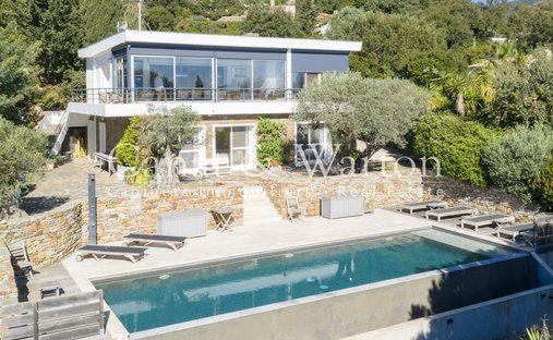 Villa in Sud, Cavalaire-sur-Mer, France 1