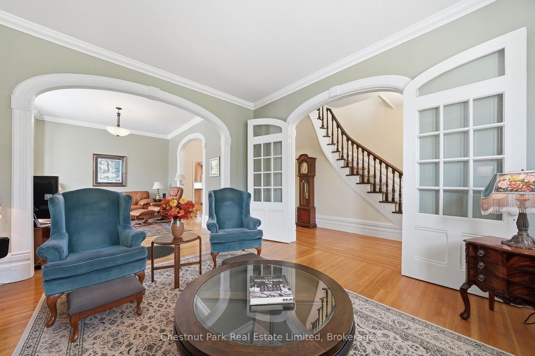 House in Picton, Ontario, Canada 5 - 18471143