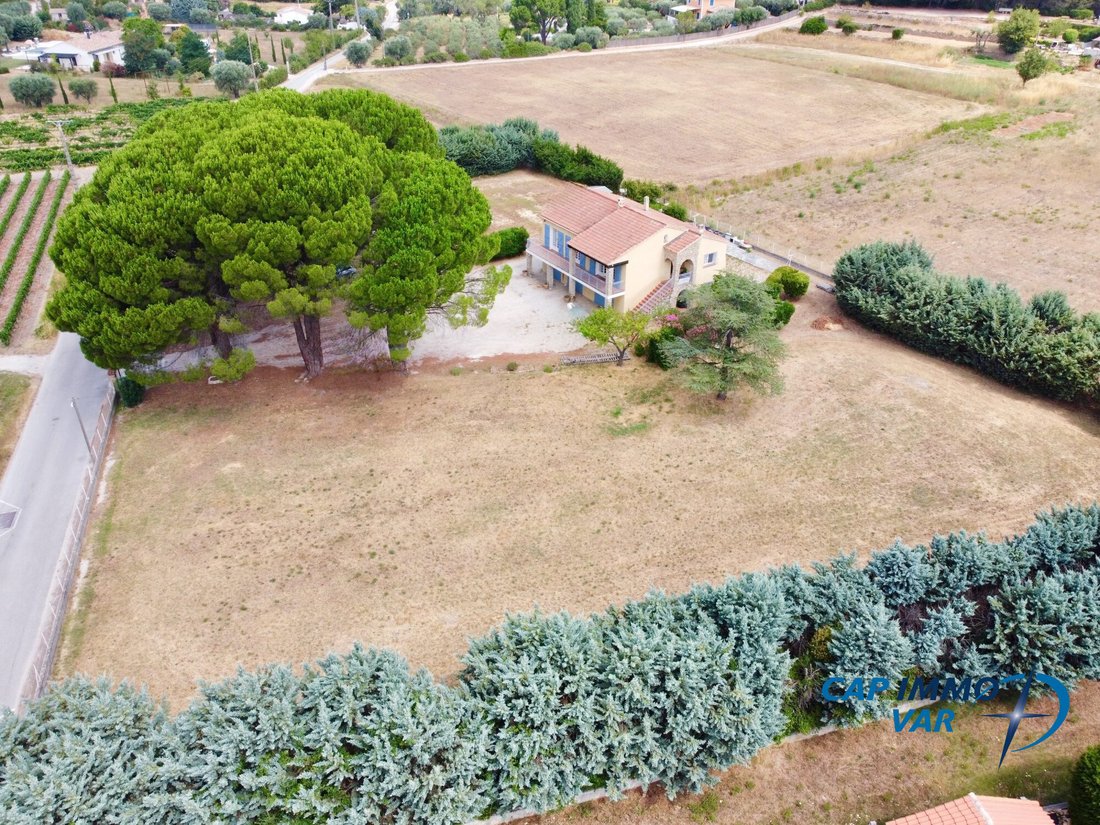House in Centre Ville, Le Beausset, France 4 - 18465386