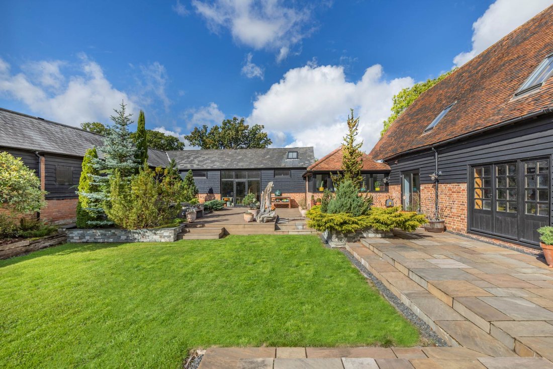 House in Aston Clinton, England 5 - 18466186