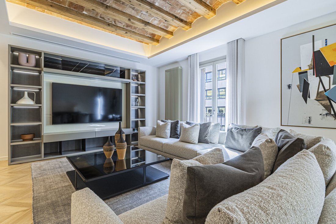 Apartment in Eixample, Barcelona, Spain 5 - 18471475