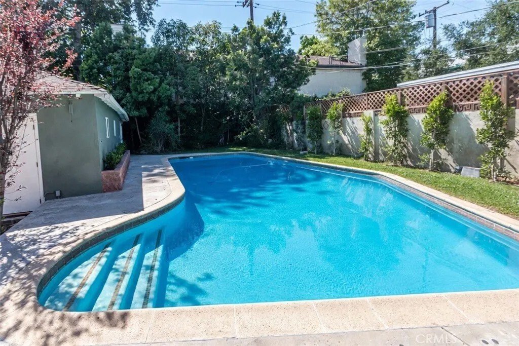 House in Burbank, California, United States 1 - 18459044
