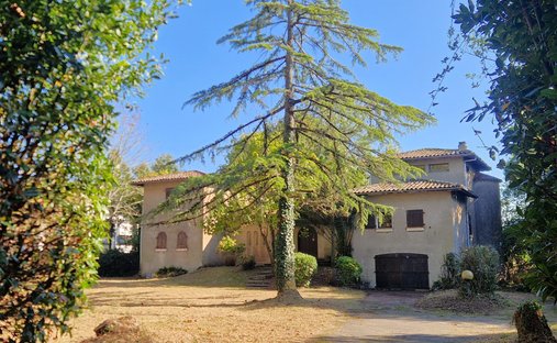 Villa in Bayonne, Nouvelle-Aquitaine, France 1