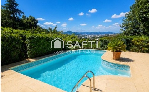 House in Saint Julien, Marseille, Provence-Alpes-Côte d'Azur 1
