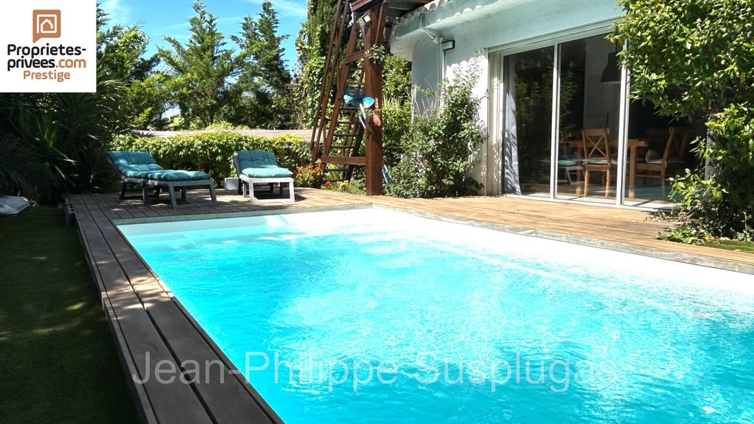 Villa in Saint-Cyr-sur-Mer, Provence-Alpes-Côte d'Azur, France 2 - 18468573