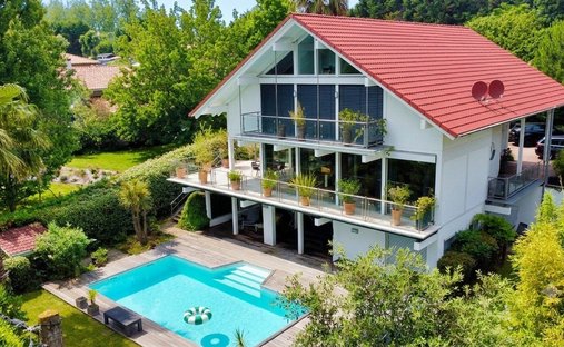 Villa in Anglet, Nouvelle-Aquitaine, France 1