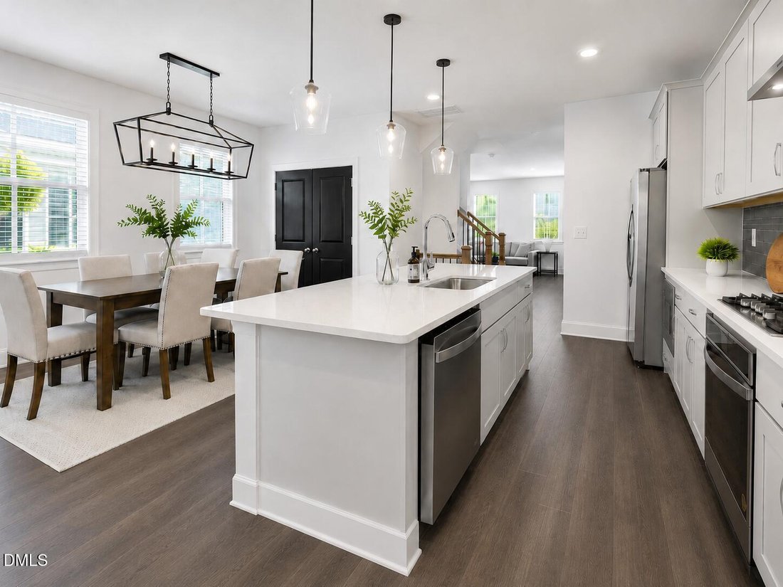 Townhouse in Cary, North Carolina, United States 4 - 18450353