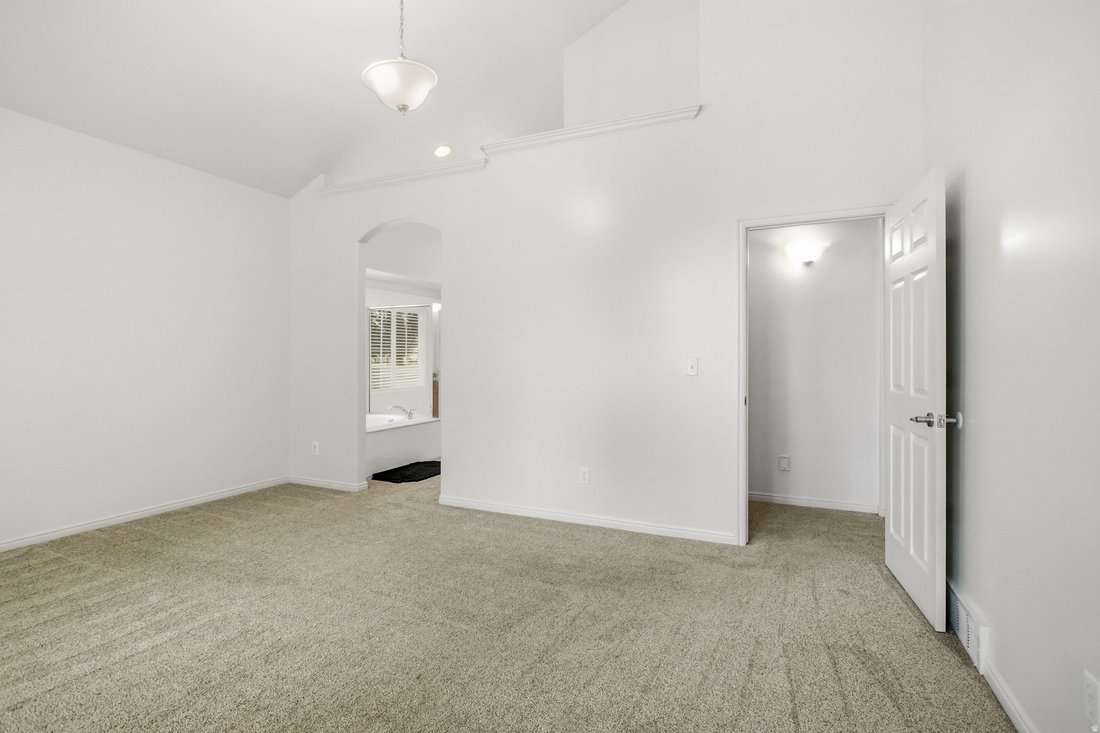 House in Clearfield, Utah, United States 5 - 18459362