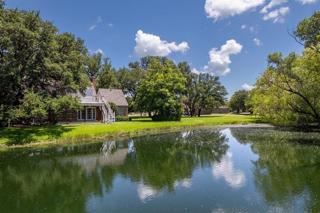 House in Brownwood, Texas, United States 5 - 18456521