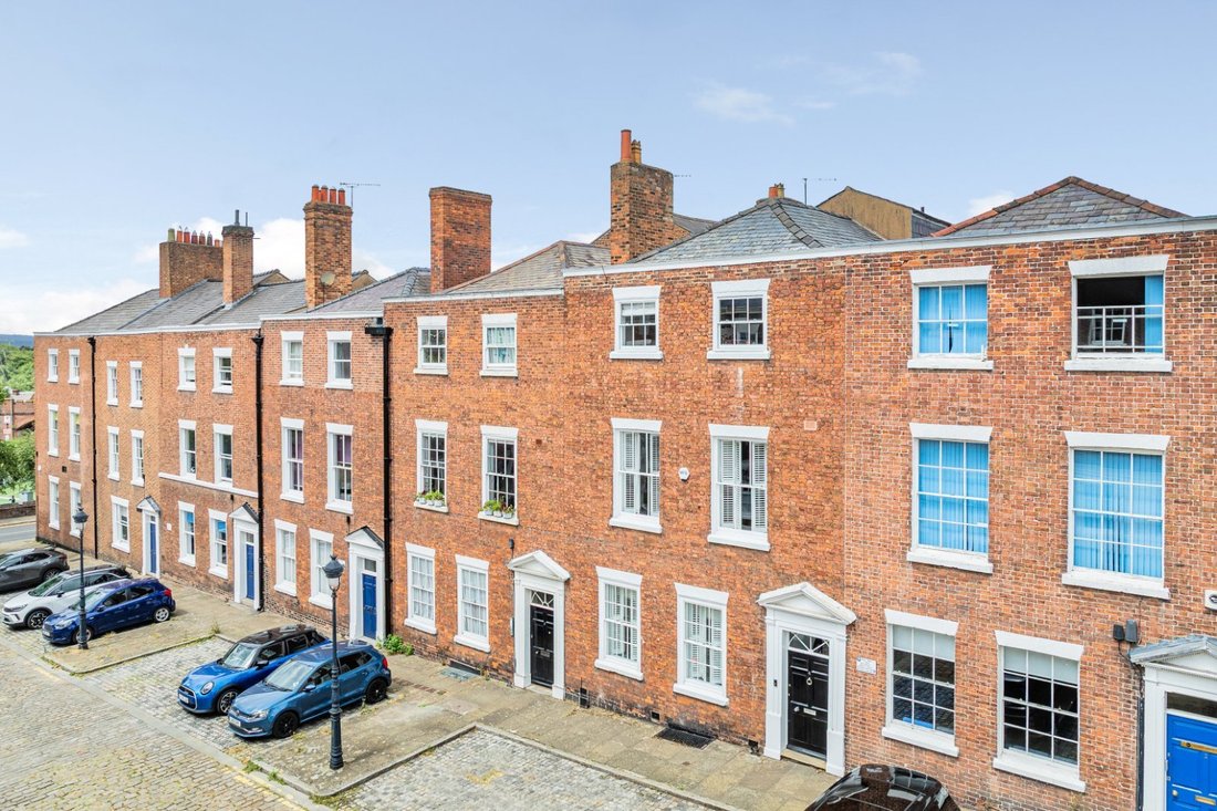 House in Chester, Cheshire, England 2 - 18446567