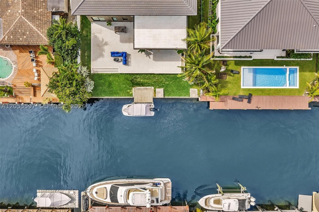 House in North Miami Beach, Florida, United States 5 - 18459396