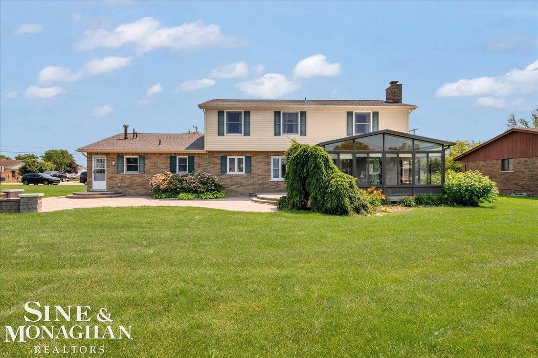 House in Clay Township, Michigan, United States 3 - 18466395