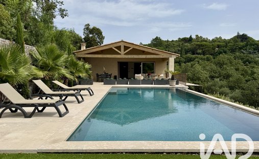 Maison à La Garde-Freinet, Provence-Alpes-Côte d'Azur, France 1