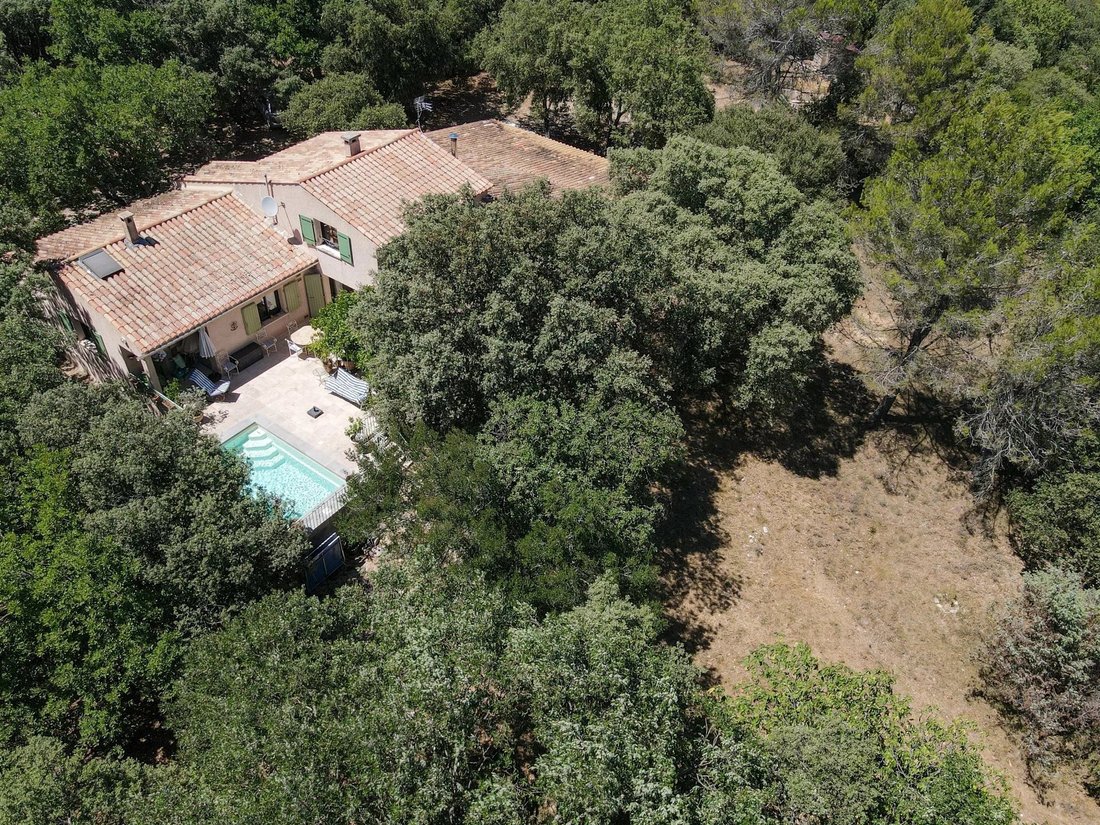 Estate in Uzès, Occitania, France 3 - 18457184