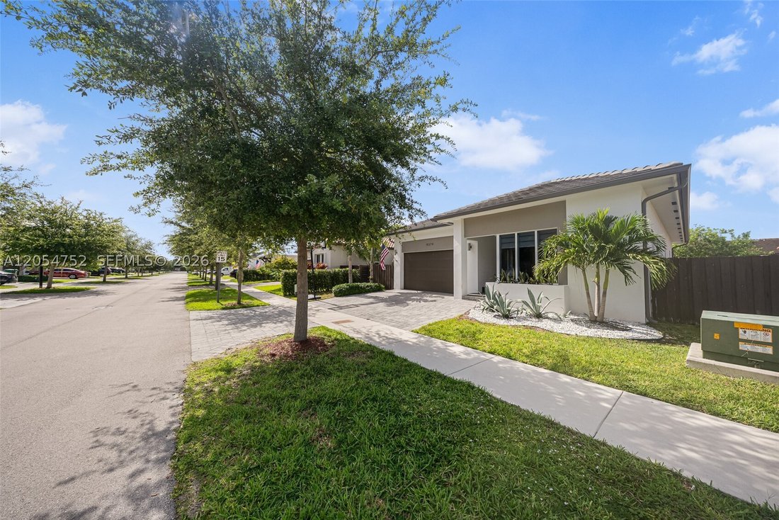 House in Miami, Florida, United States 2 - 18459416