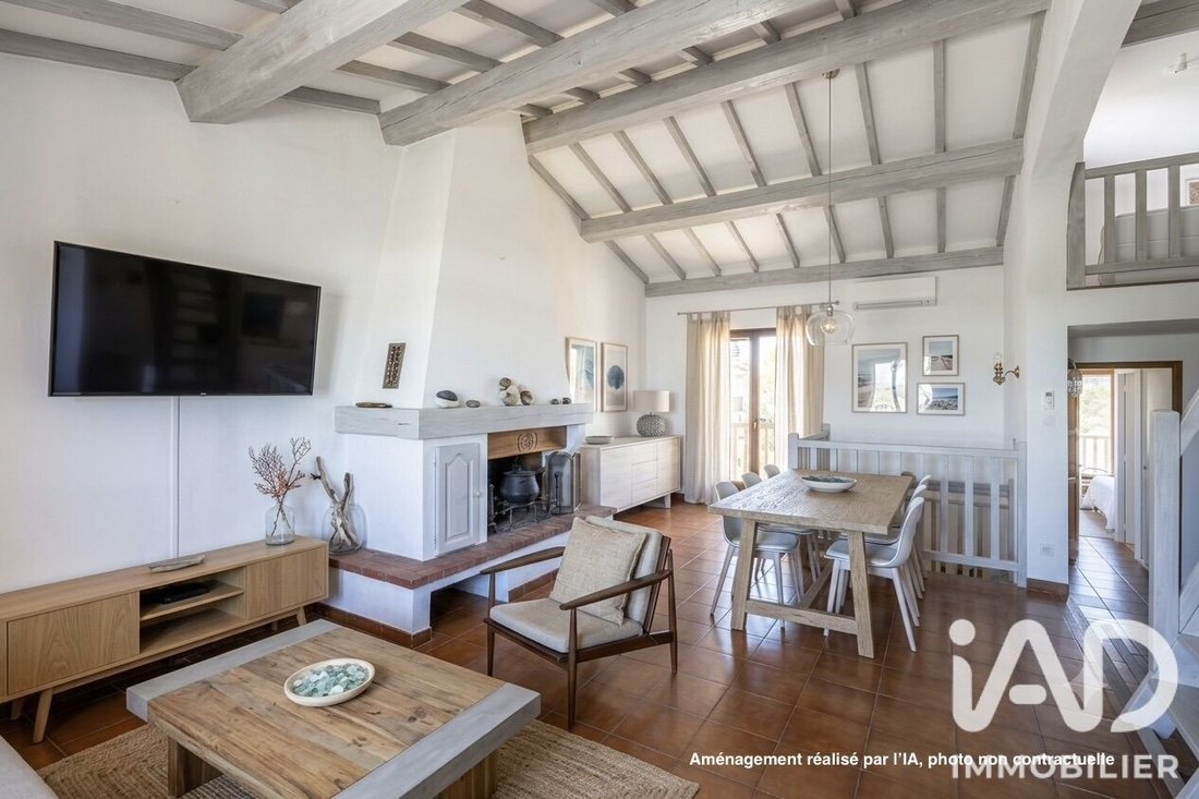 House in Saintes-Maries-de-la-Mer, Provence-Alpes-Côte d'Azur, France 4 - 17918690