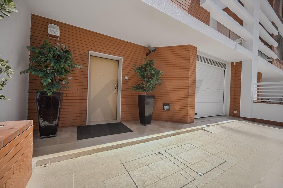 Townhouse in Lumiar, Lisbon, Portugal 2 - 18466319