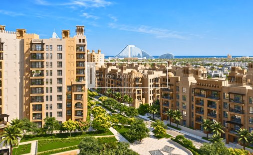 Apartment in Umm Suqeim, Dubai, United Arab Emirates 1