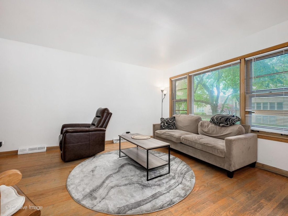 Chicago, Illinois, United States 2 - 18459533