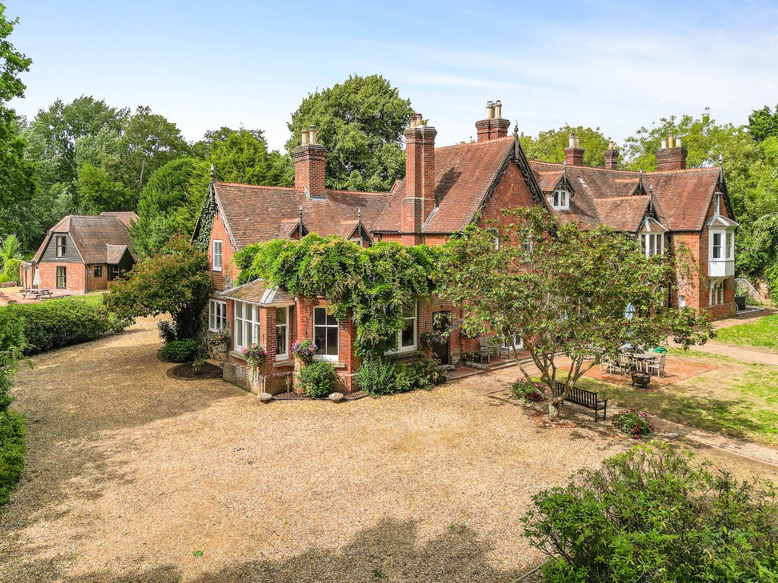 House in Bursledon, England 1 - 13344825