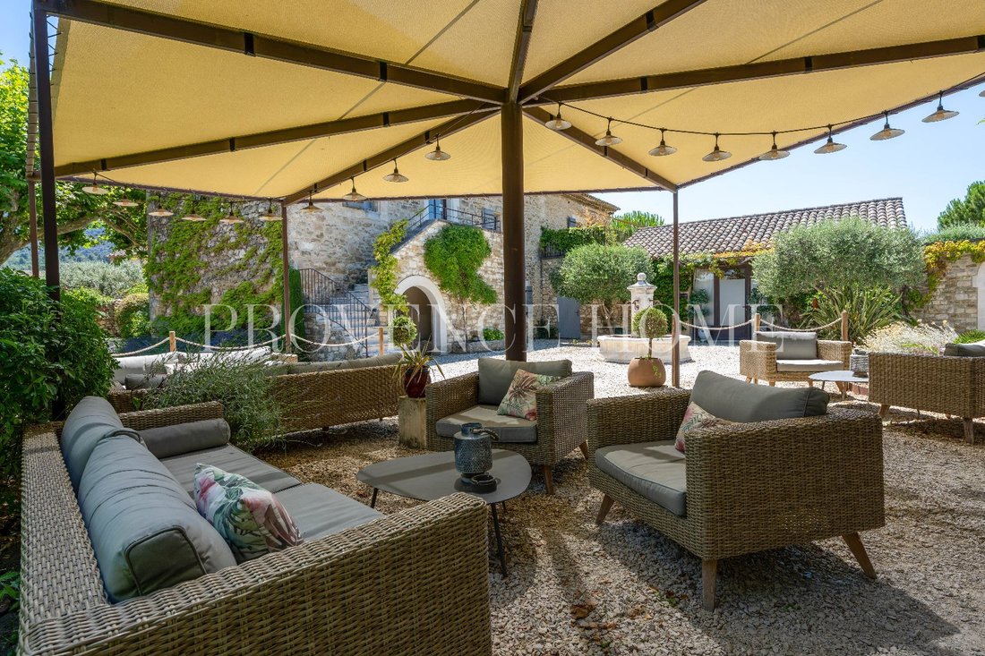 Domaine à Gordes, Provence-Alpes-Côte d'Azur, France 4 - 18457290