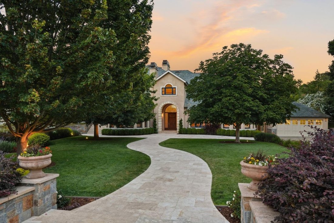 House in Los Altos Hills, California, United States 5 - 18458794