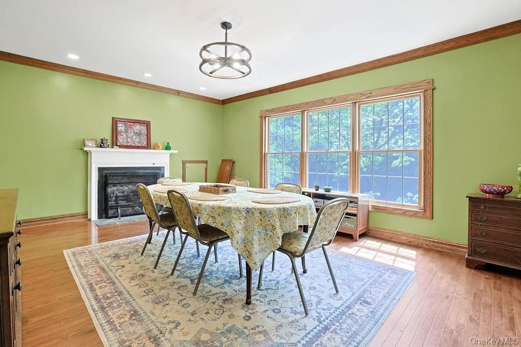 Ossining, New York, United States 4 - 18098902