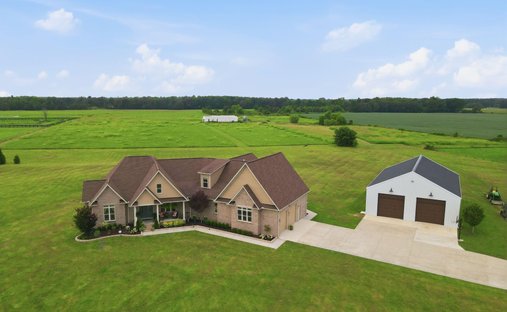 House in Ardmore, Alabama, United States 1
