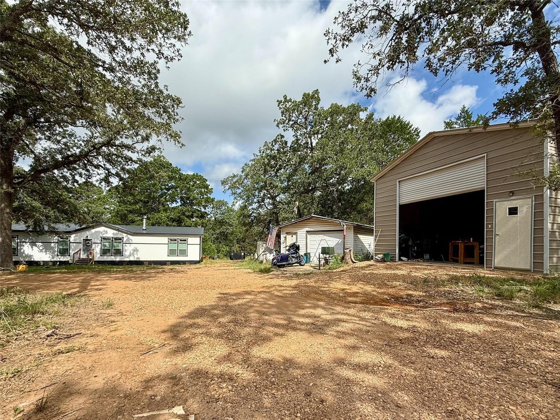 House in Smithville, Texas, United States 1 - 17529847